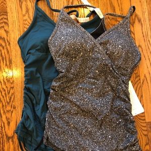 Lululemon Workout Tops-never worn